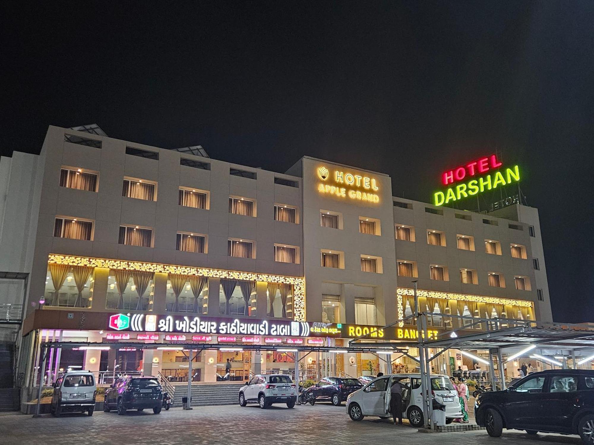 Hotel Grand Darshan Vadodara Buitenkant foto