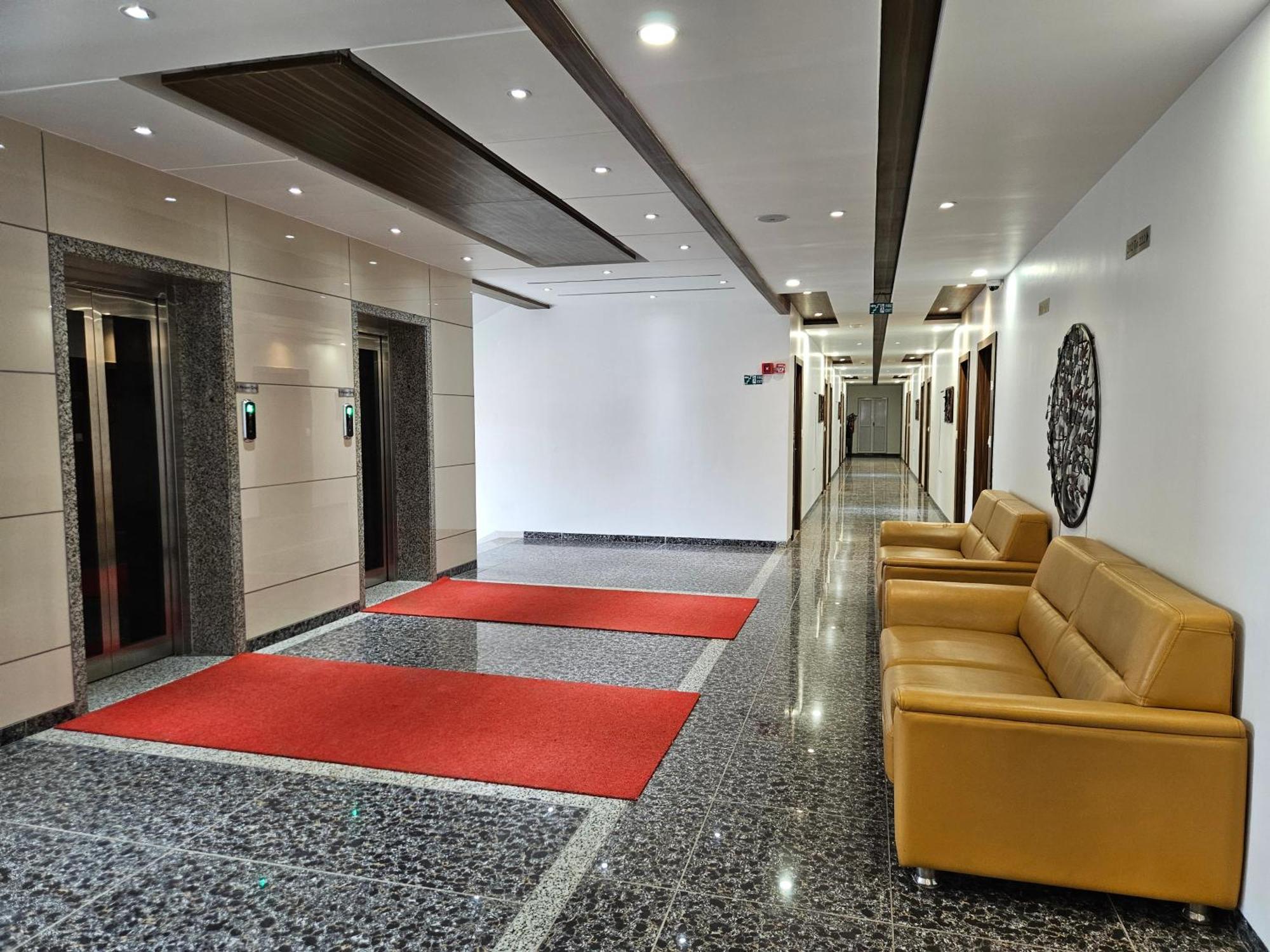 Hotel Grand Darshan Vadodara Buitenkant foto